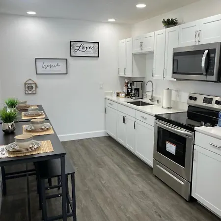 Incredible Comfortable Apartments Near The Airport And Beaches Tampa Exterior photo
