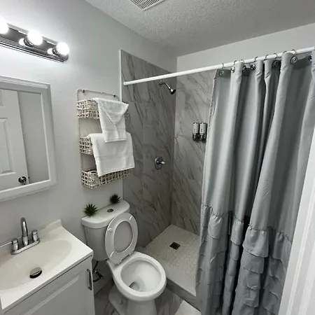 Incredible Comfortable Apartments Near The Airport And Beaches Tampa Exterior photo