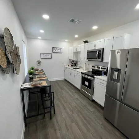 Incredible Comfortable Apartments Near The Airport And Beaches Tampa Exterior photo