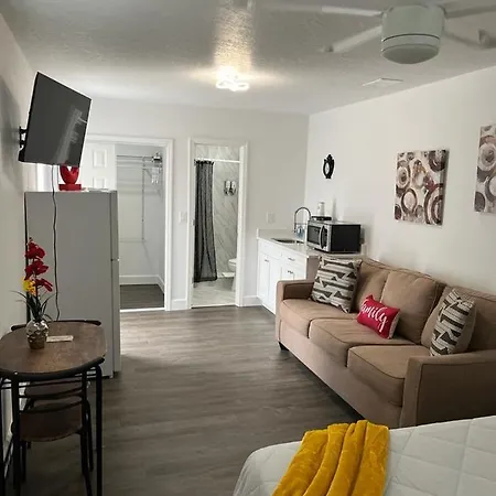 Incredible Comfortable Apartments Near The Airport And Beaches Tampa Exterior photo