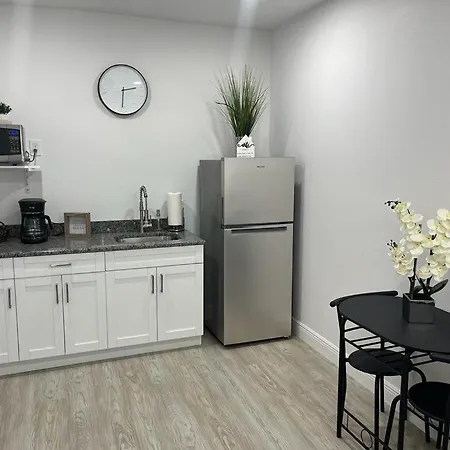 Incredible Comfortable Apartments Near The Airport And Beaches Tampa Exterior photo